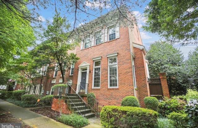 4662 W BRADDOCK RD - 4662 West Braddock Road, Alexandria, VA 22311
