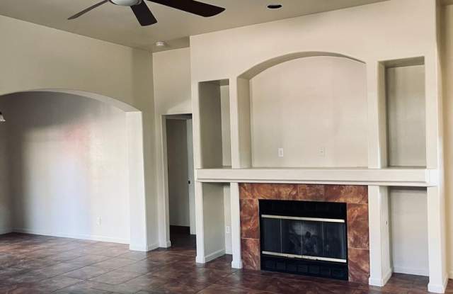 Farmersville Home Move in Ready! Gallery 4