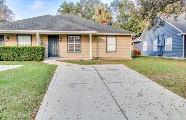 438 Jennifer Lane Apt. B photos photos