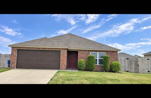 885 Northwest Evans Circle photos photos