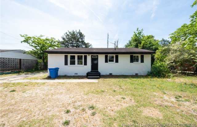 4021 Glenridge Road photos photos