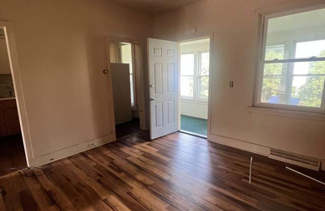 330 West 10th Avenue - A photos photos