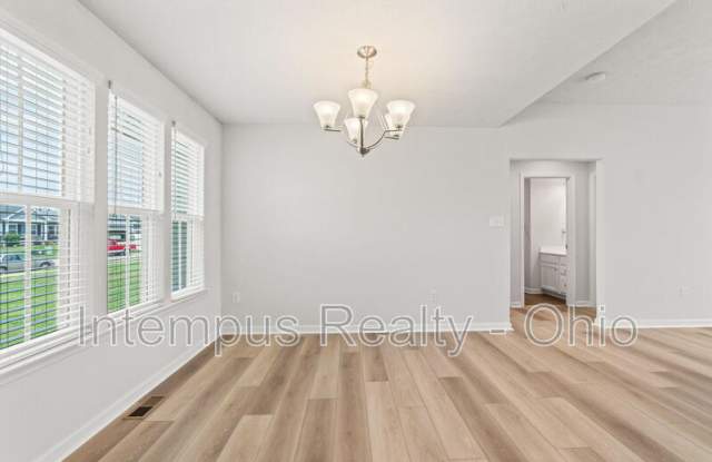 168 Chapel Dr E Gallery 2
