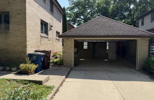 1200 Gardner Avenue Gallery 2
