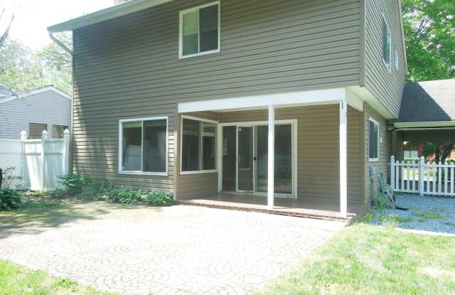 7 BISCAYNE Place Gallery 2