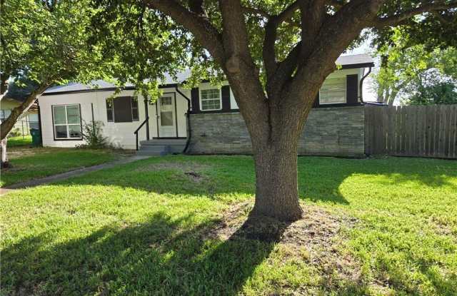 906 Debus Drive photos photos 906 Debus Drive photos photos