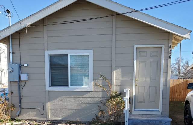 1 Bedroom, 1 Bathroom Home - Mills Addition photos photos