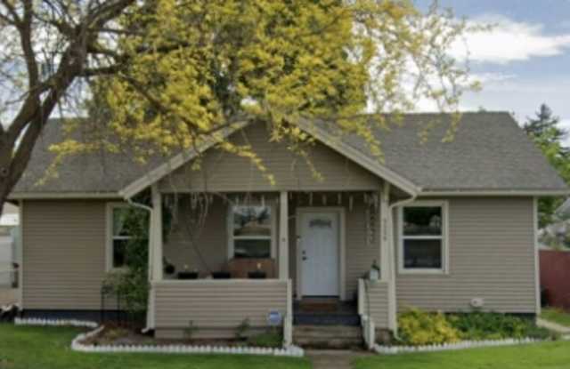 3908 E 4th Ave photos photos