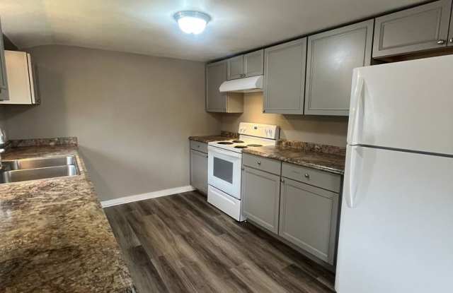 4-Bedroom 1 1/2-Bath home in Junction City - 354 Greenwood Street, Junction City, OR 97448