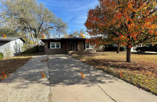 Spacious  Unique! 3 Bed, 1 Bath Home with Bonus Space for Rent photos photos