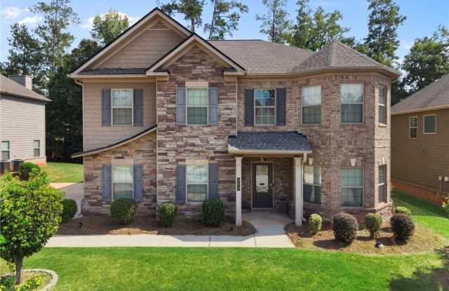 165 Regency Place Gallery 1