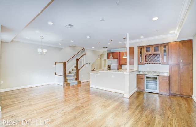 125 15th Street NE Unit 4 Gallery 3