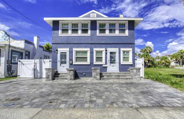 142 S Coates Street photos photos