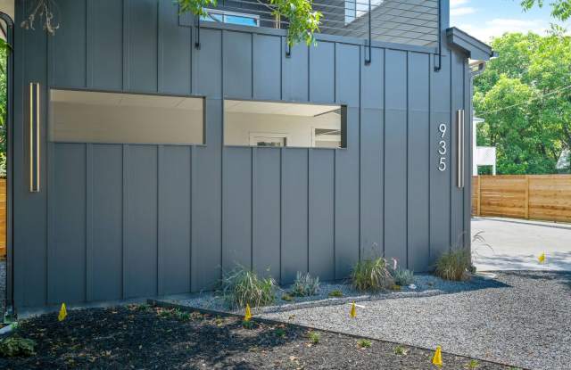 Premium Central Austin Property Gallery 2