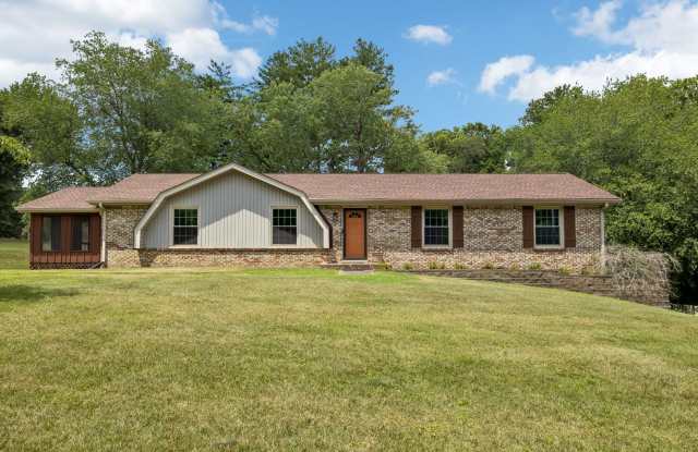 Pet Friendly Four Bedroom with Basement! photos photos Pet Friendly Four Bedroom with Basement! photos photos