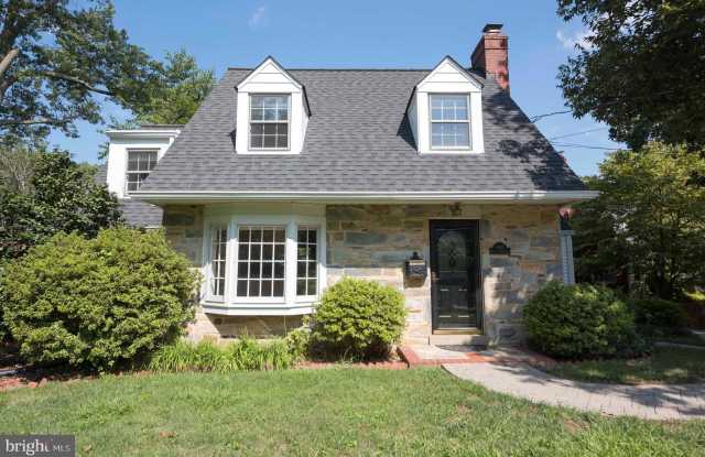 850 N KENSINGTON STREET - 850 North Kensington Street, Arlington, VA 22205
