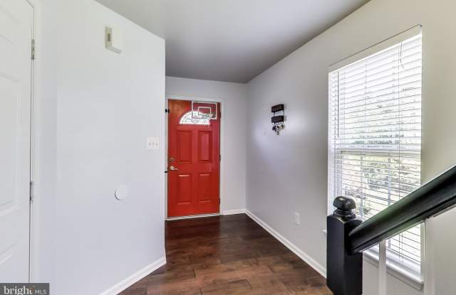 6954 BANCHORY COURT Gallery 3
