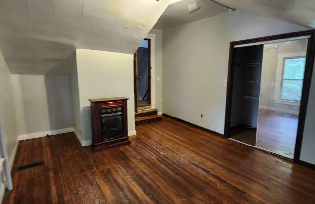535 S. Fountain Ave. Gallery 3