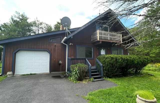9054 Idlewild Drive Gallery 1
