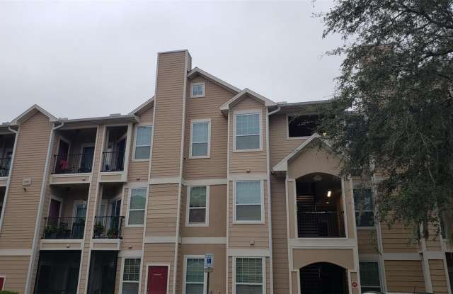 2000 ERVING CIRCLE photos photos