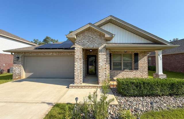 4 Bedroom 2 Bath Home for Rent in Birch Run Subdivision! Energy Efficient Solar Panels to Help Lower Utility Costs! photos photos