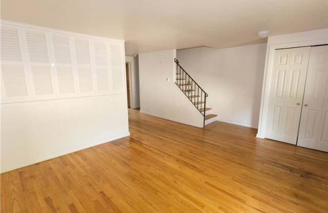 209 McCully Street Gallery 4