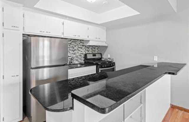 3428 Harriet Apartments photos photos