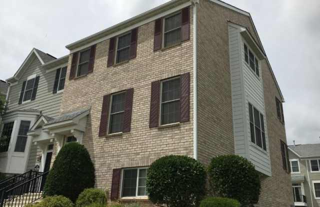 11210 Sand Castle Dr Unit F F - 11210 Sandcastle Drive, Woodbury, MN 55129