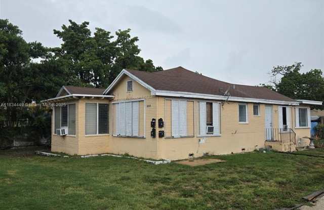 2215 Fillmore St photos photos