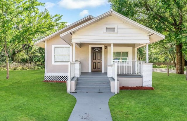 1313 South Olive Avenue - 1313 Olive Ave, Sanford, FL 32771