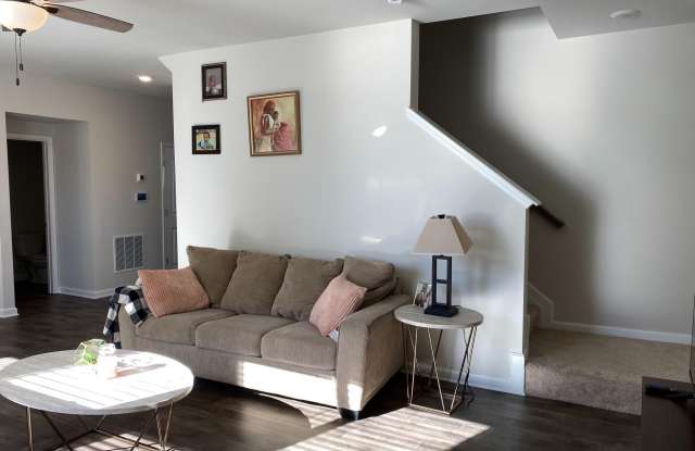 225 FELLOWSHIP Drive Gallery 3