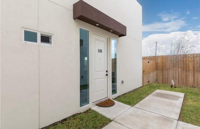 5812 Providence Avenue Gallery 2