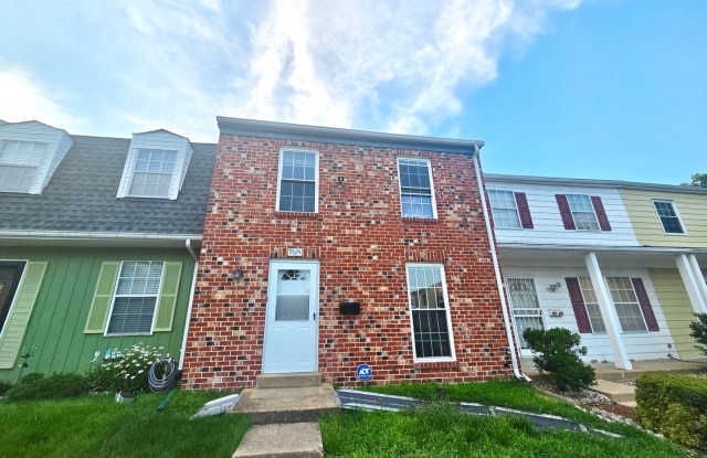 Charming 3 BR/2.5 BA Townhome in Hyattsville! photos photos