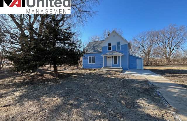 Four bedroom, one bathroom for rent photos photos