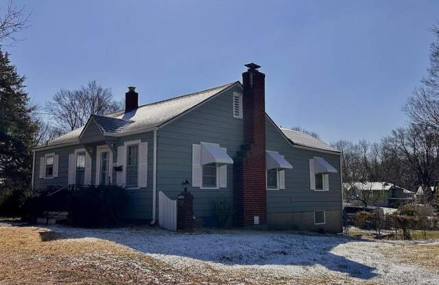 515 West Southside Boulevard - 515 West Southside Boulevard, Independence, MO 64055