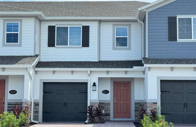Modern Elegance Meets Comfort: Stunning 3-Bedroom Townhome in St. Cloud! WASHER  DRYER INCLUDED! photos photos