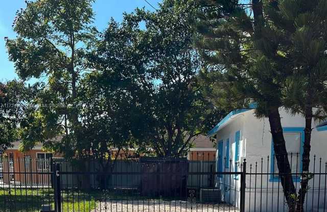 5606 NW 8th Ave photos photos
