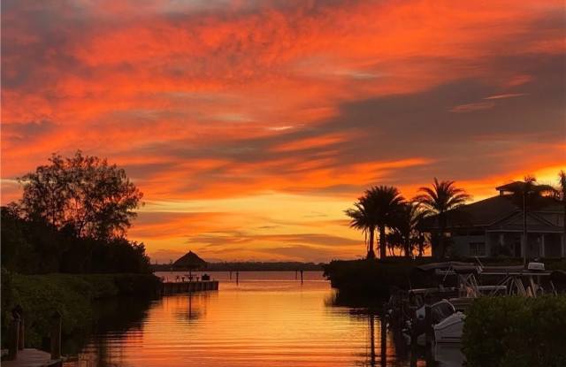 9635 Riverside Drive 4 photos photos