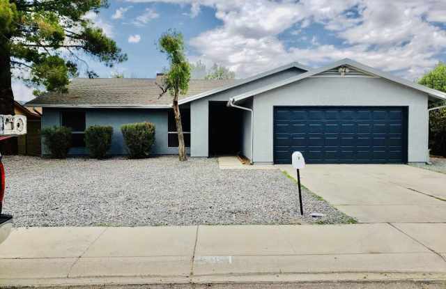 5802 W CAMPO BELLO Drive - 5802 West Campo Bello Drive, Glendale, AZ 85308