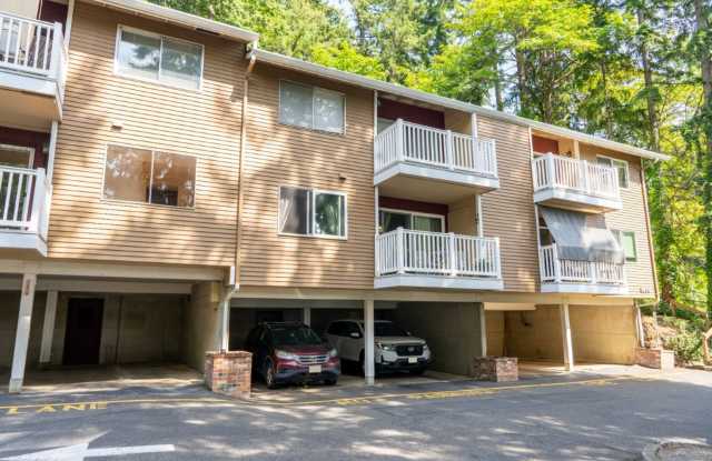 2Bd/1Ba Redmond Condo - 8652 164th Avenue Northeast, Redmond, WA 98052