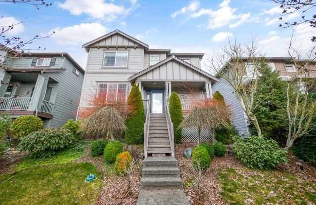 3 Beds and 2.5 Baths Stunning Single-family Home is Available for Rent! photos photos