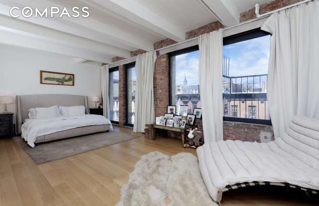 130 East 7th Street Gallery 4