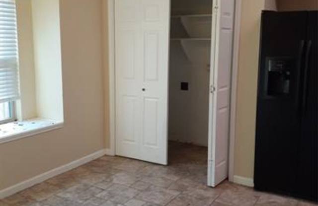 5817 Beacon Drive Gallery 4