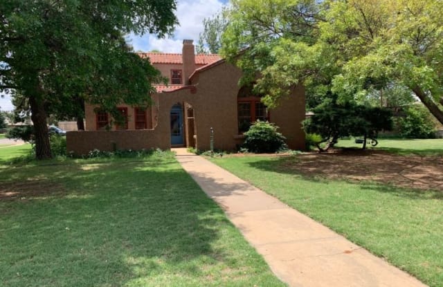 1901 32nd St - 1901 32nd Street, Lubbock, TX 79411