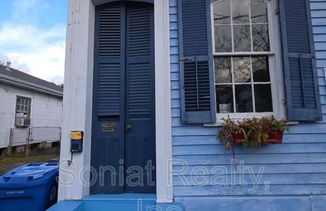 1019 Clouet Street photos photos