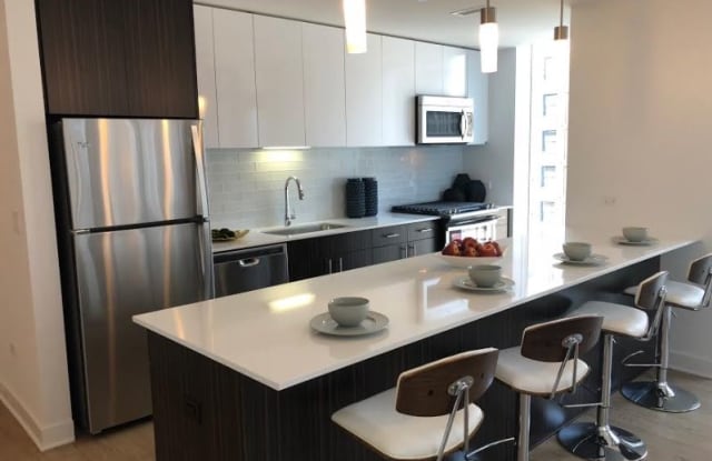 189 N Michigan Ave 1810 - 189 N Michigan Ave, Chicago, IL 60601
