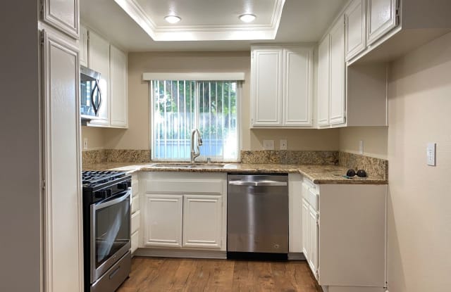 3110 Palm Drive #21 - 3110 East Palm Drive, Fullerton, CA 92831