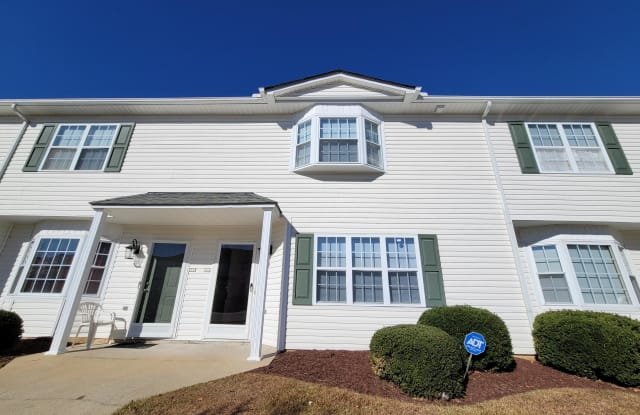 1201 Cross Creek Circle - 1201 Cross Creek Circle, Greenville, NC 27834