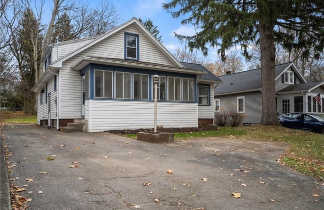 25 Hartfeld Drive - 25 Hartfeld Drive, Brighton, NY 14625