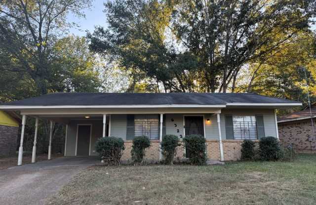 Recently Renovated 3-Bedroom Home | Comfortable Living in the 39213 Area Gallery 1